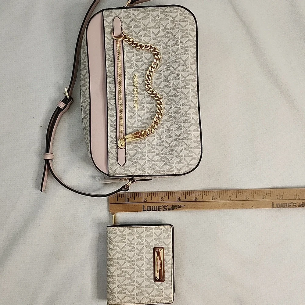 Michael Kors Jet Set Blush Zip Chain Crossbody W/ Coordinating Card Holder Set